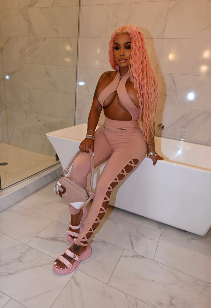 SHOP SO REAL Sets Explicit Set 3 SHOP SO REAL Sets Explicit Set