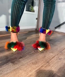 Cheap The Woo Style Store 22 SHOP SO REAL Canary Snob Fur Sandals