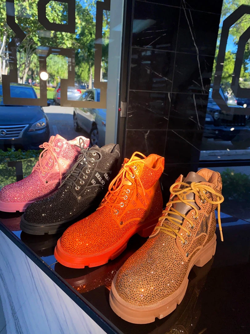 Cheap The Woo Style Store 19 SHOP SO REAL VVS Boots Sneakers