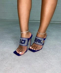 SHOP SO REAL Clear Cut Footwear