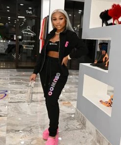 SHOP SO REAL Sets Strikers Set