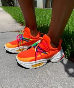 SHOP SO REAL Orange Brust Trainers ????