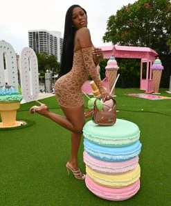 SHOP SO REAL Pebbles