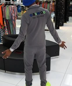 SHOP SO REAL Sets Strikers Set